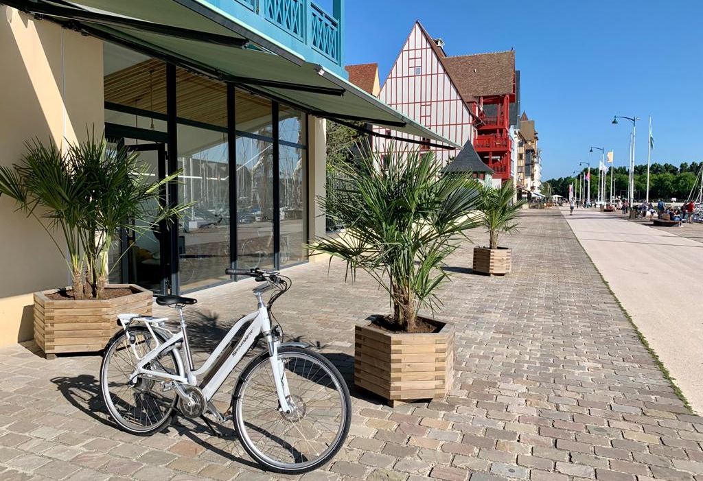 velo_electrique_starway_touring_blanc_argent_deauville