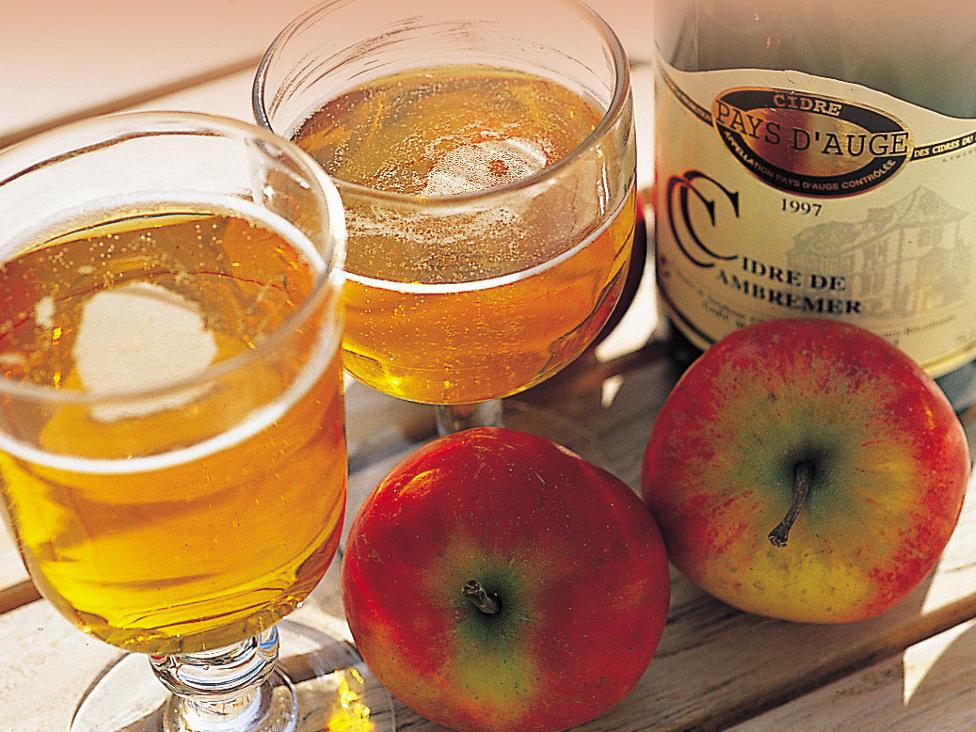 cidre_normand_pomme_velo_electrique_deauville