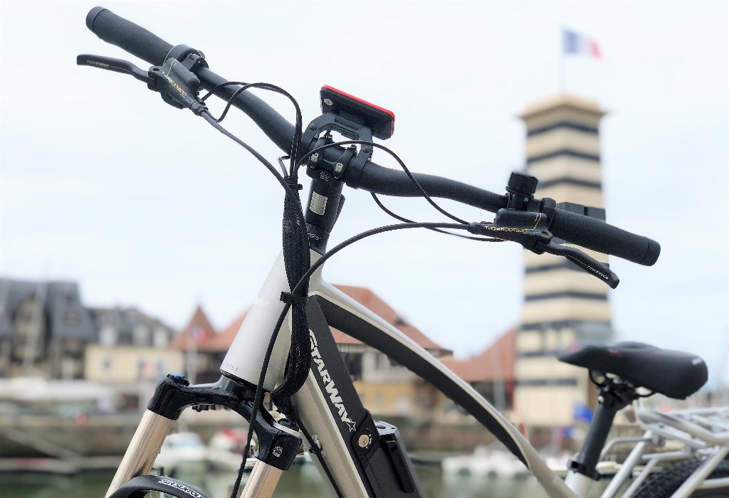 jean_connait_un_rayon_deauville_location_velos_electriques