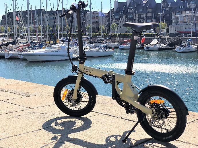 velo_electrique_eovolt_city_x_deauville_jean_connait_un_rayon