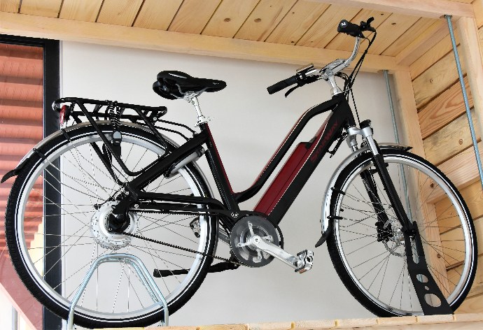 velo_electrique_starway_touring_noir_ruby_jean_connait_un_rayon